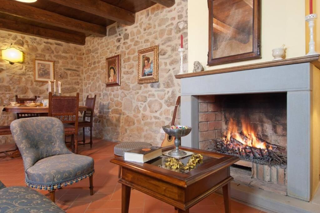 Villa Liz Tuscany, Private Pool, Hot Tub, Property Fenced, Pets Allowed Poppi Esterno foto
