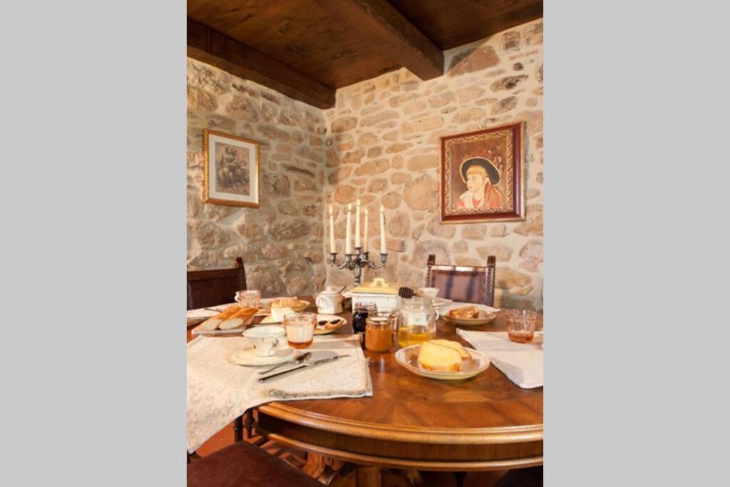 Villa Liz Tuscany, Private Pool, Hot Tub, Property Fenced, Pets Allowed Poppi Esterno foto