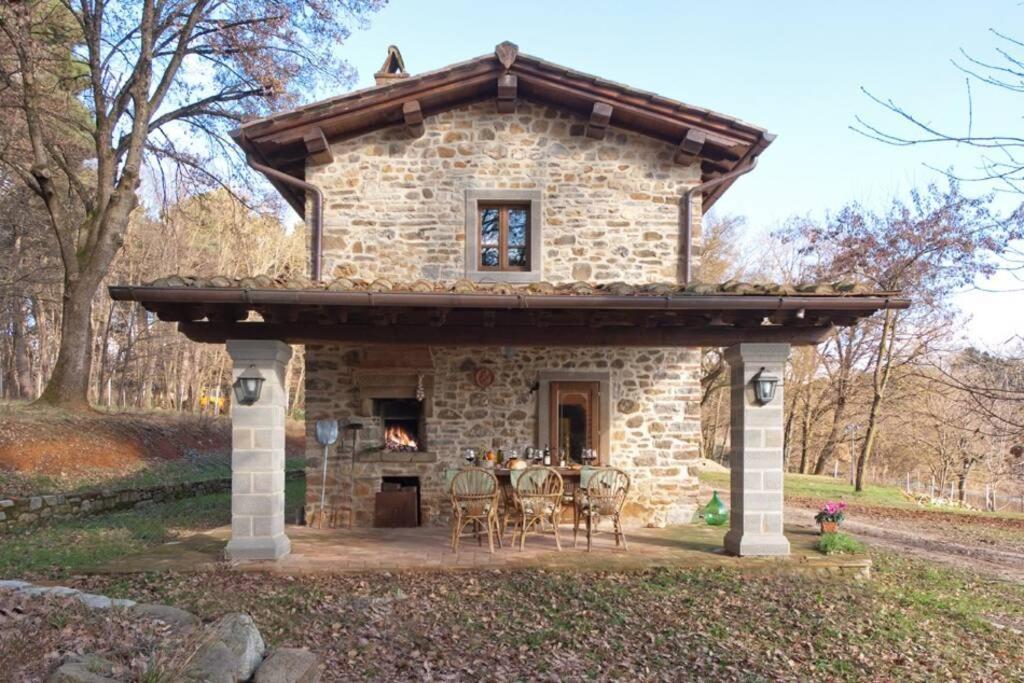 Villa Liz Tuscany, Private Pool, Hot Tub, Property Fenced, Pets Allowed Poppi Esterno foto