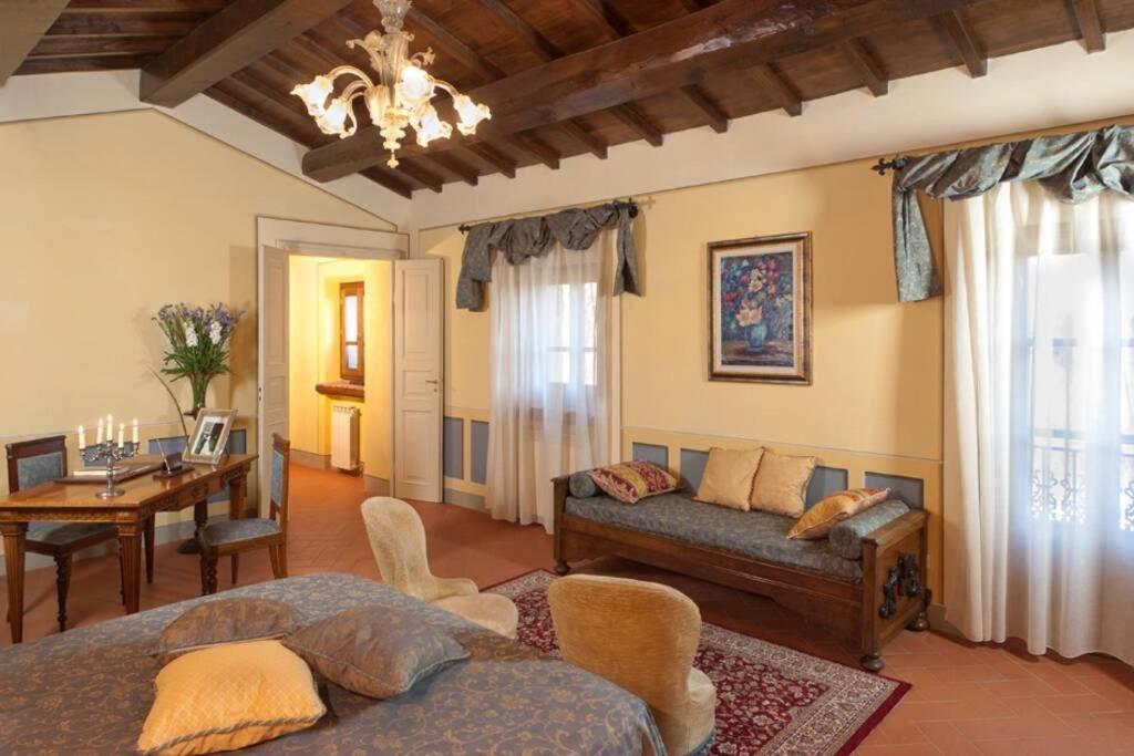 Villa Liz Tuscany, Private Pool, Hot Tub, Property Fenced, Pets Allowed Poppi Esterno foto