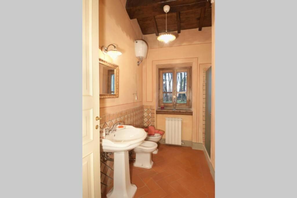 Villa Liz Tuscany, Private Pool, Hot Tub, Property Fenced, Pets Allowed Poppi Esterno foto