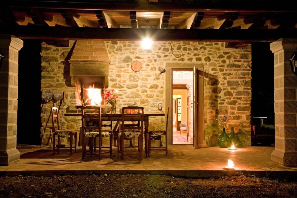 Villa Liz Tuscany, Private Pool, Hot Tub, Property Fenced, Pets Allowed Poppi Esterno foto
